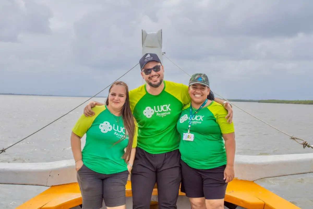 Leo e equipe Luck Receptivo